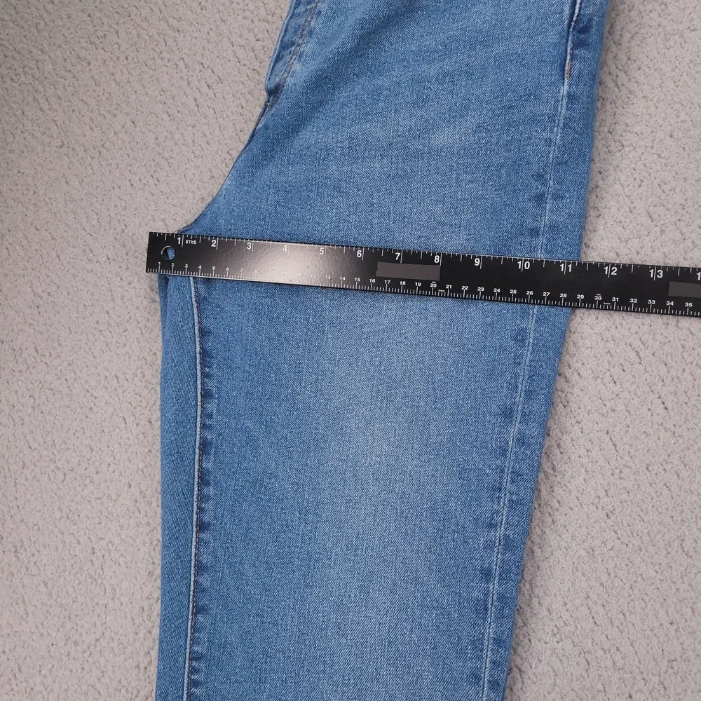 LEVIS Jeans Size 31 Wedgie Straight High Rise Button Fly Stretch Denim
